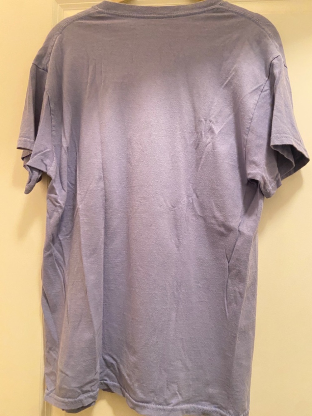 Hot Topic t-shirt. - Picture 2 of 2
